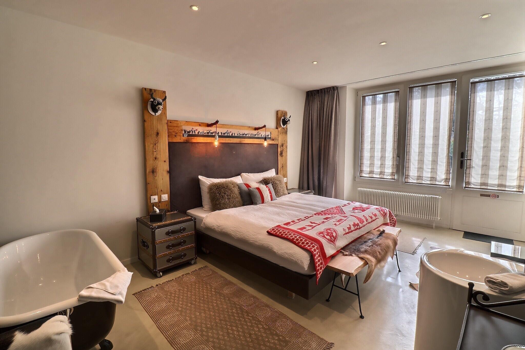 Maison Igor, chambre d'hôtel, Berceuses du Chat